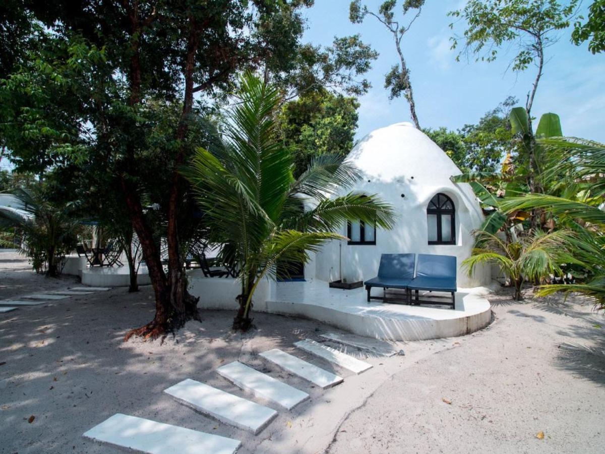 มูนไลท์ รีสอร์ต Hotel เกาะรงสำลน ภายนอก รูปภาพ
